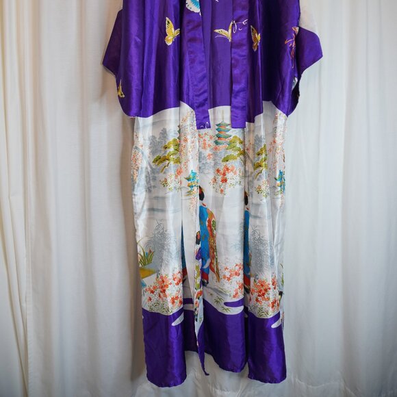 Beautiful Japanese Butterfly Traditional Kimono - Japan Import, Made in Japan - Picture 8 of 14